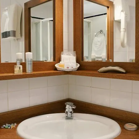 Apollinaire Hotel 3*