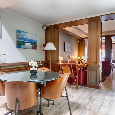 Apollinaire Hotel