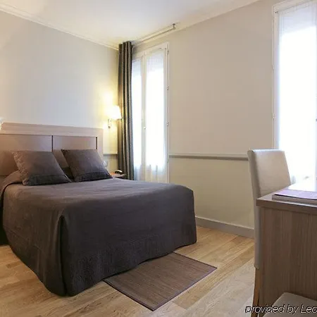 Apollinaire Отель 3*