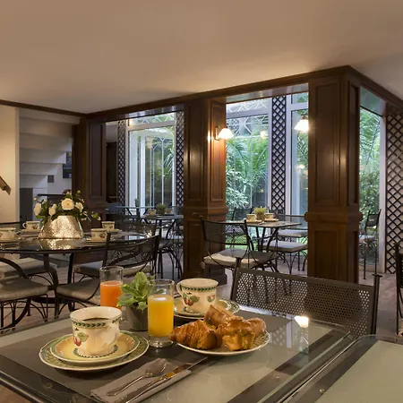 아폴리네르 호텔 파리