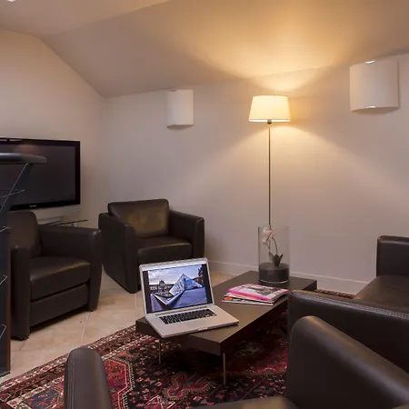 아폴리네르 호텔 파리