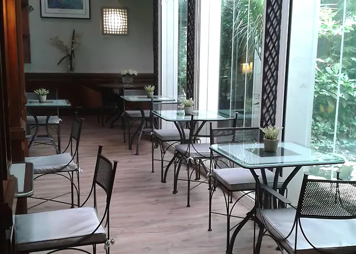 Apollinaire Hotel