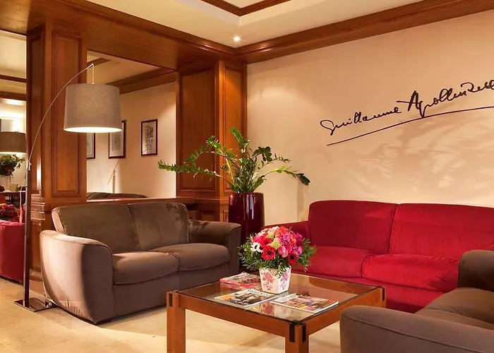 Hotel Apollinaire Paris