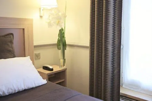 Hotel Apollinaire 3*