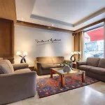 Hotell Apollinaire Paris