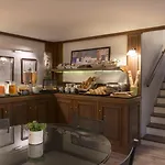 Apollinaire 3* Paris