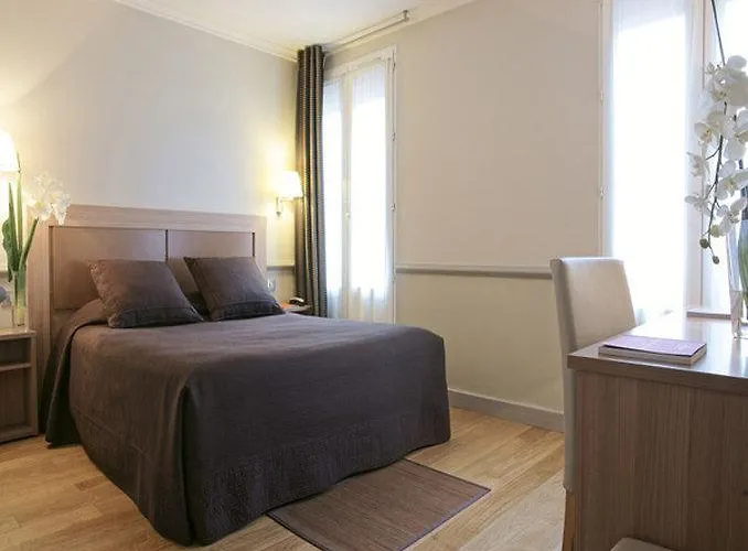 Apollinaire Hotel 3*